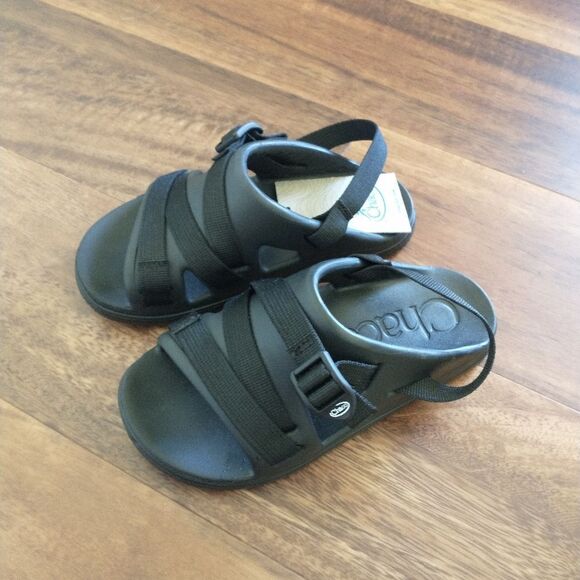 Kids Chaco chillos sport sandals black size 2 NWT - Picture 1 of 4